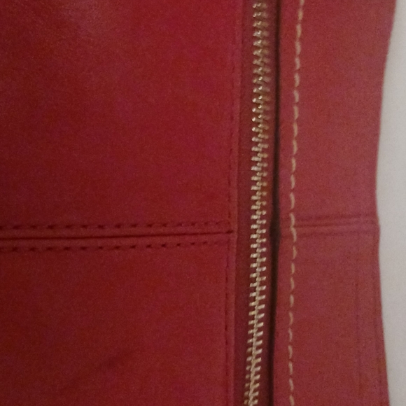 Coach shoulder/ handbag  Fushia  color - Picture 7 of 16